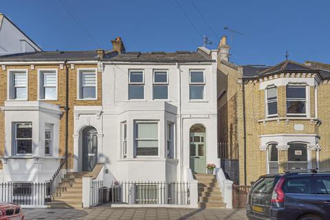 27c Ringford Road, London, SW18 1RP