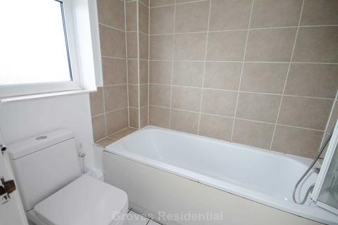 Flat 11, Concord House Coombe Road, New Malden, KT3 4RJ