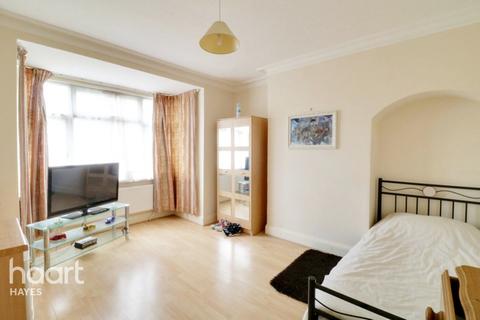 240 Botwell Lane, Hayes, UB3 2AP