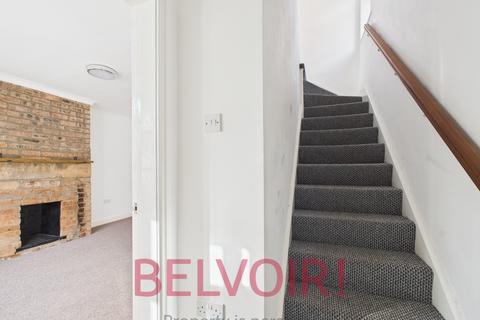3 bedroom semi-detached house to rent, Standersfoot Place, Chell, Stoke-on-Trent, ST6