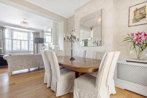 4 Beauchamp Terrace, London, SW15 1BW