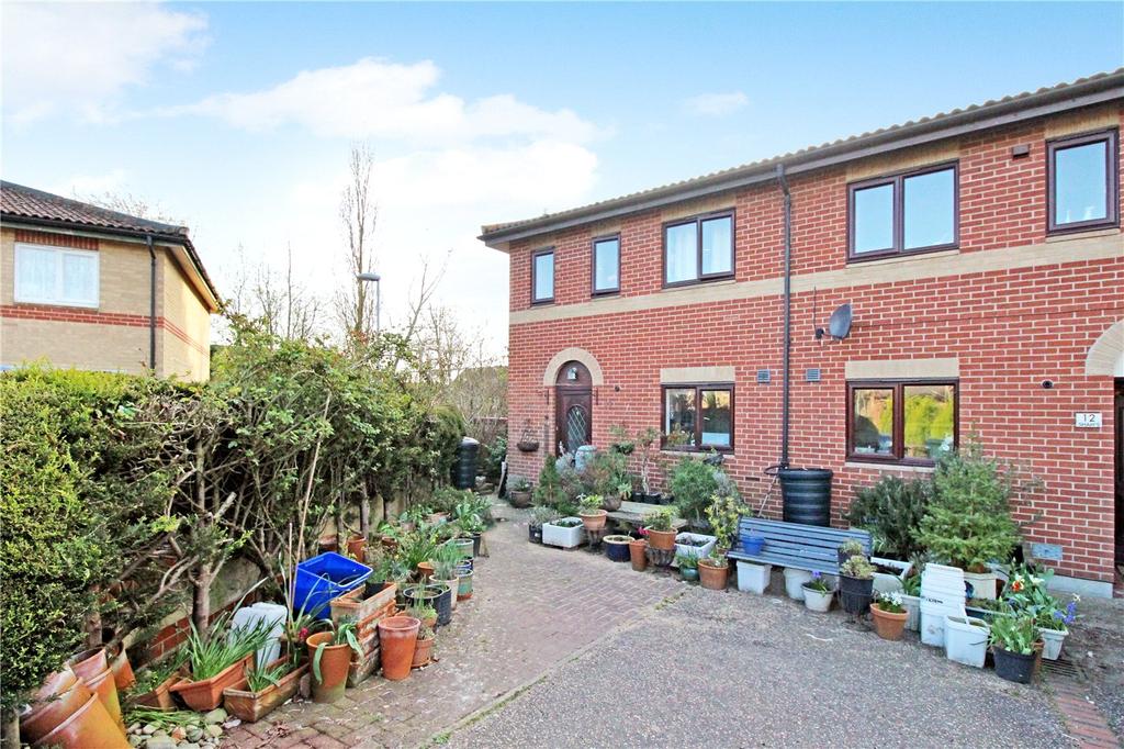 Jay Gardens, Chapel Break, Bowthorpe, Norwich, NR5 3 bed semidetached