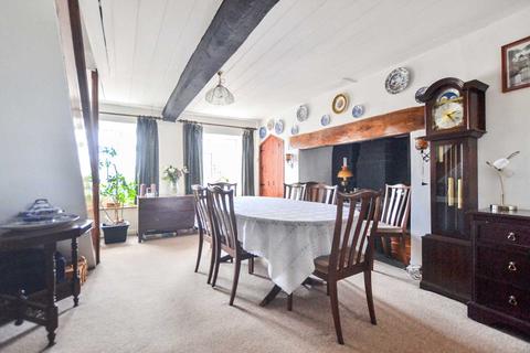 Snow Cottage High Street, Huntley, Gloucester, GL19 3ET