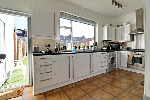 43 Wingate Road, Ilford, IG1 2JB