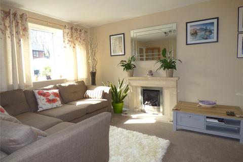 15 Shaw Hall Close, Greenfield, Oldham, OL3 7PG