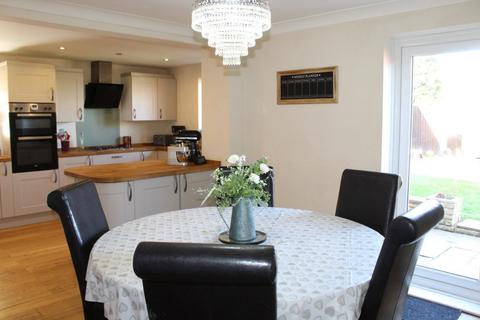 32 Thoresby Drive, Hereford, HR2 7RF