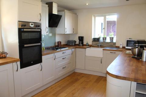 32 Thoresby Drive, Hereford, HR2 7RF