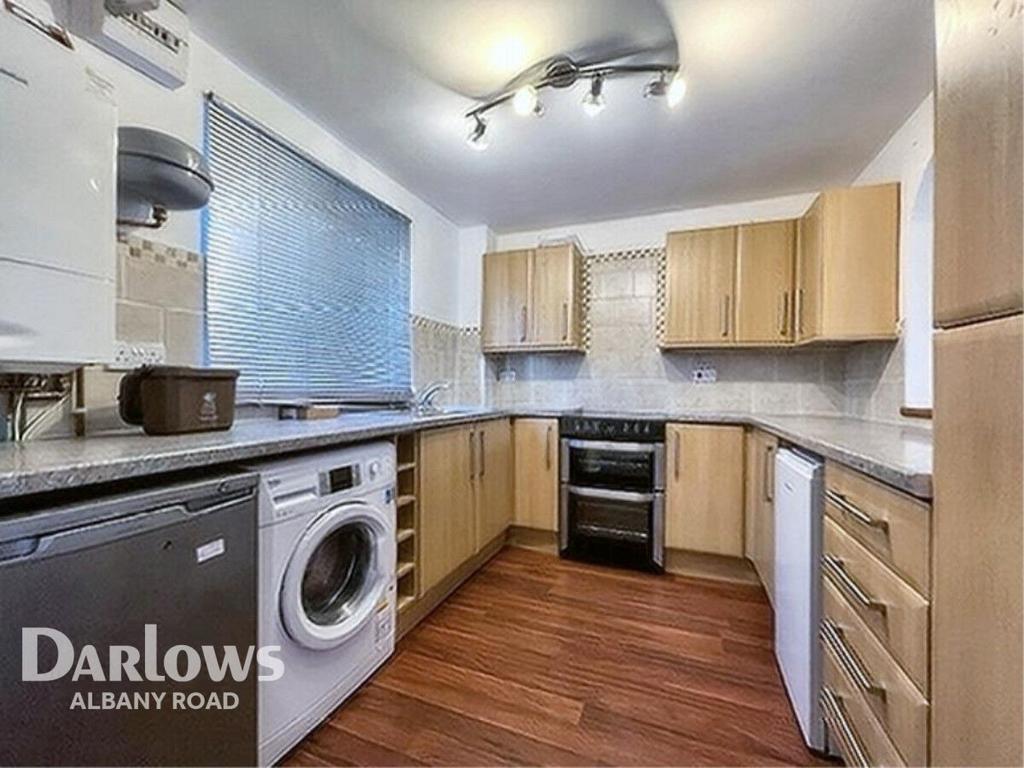 House in Cardiff, Trowbridge - View 2