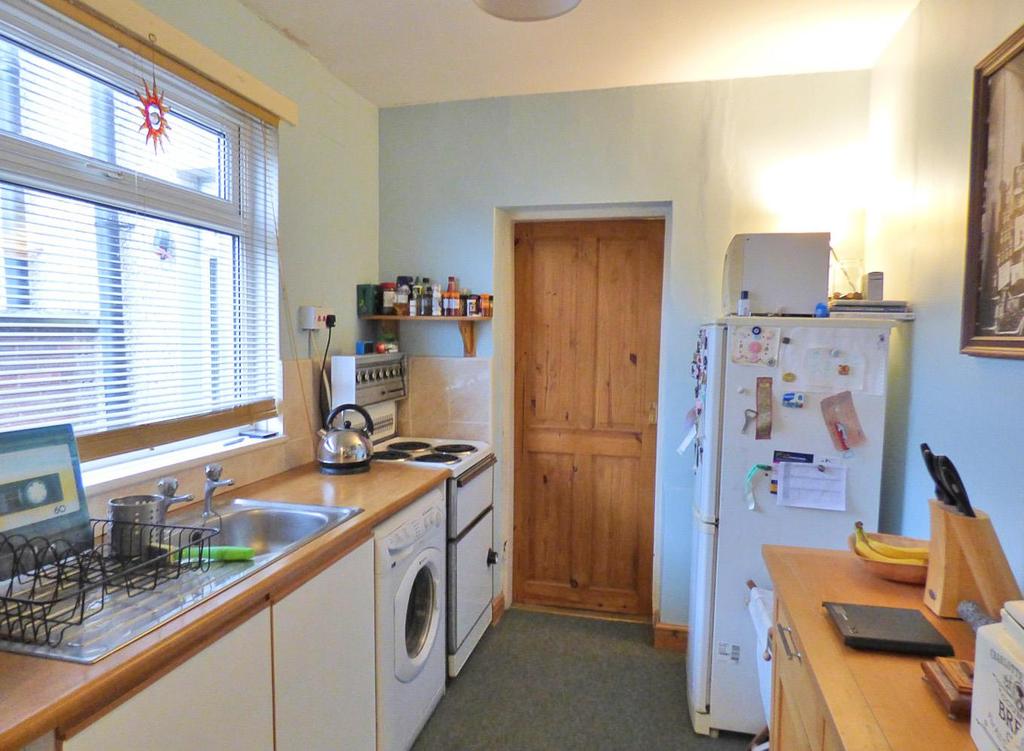 Moss Bay Road, Workington, Cumbria, CA14 2 bed terraced house £45,000