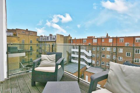 163 Wingate Square, London, SW4 0AN