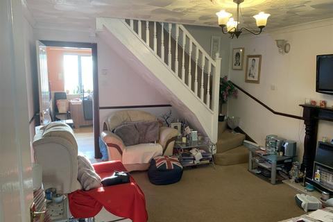 8 Bretton Gardens, Wolverhampton, WV10 9YQ