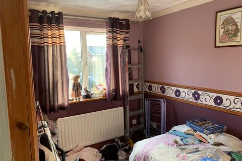 8 Bretton Gardens, Wolverhampton, WV10 9YQ