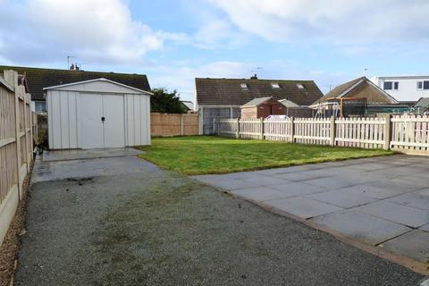 18 Anneddle, Pensarn, Abergele, LL22 7SB