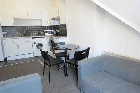 3 bedroom apartment to rent, Holdenhurst Road, Bournemouth, Bournemouth