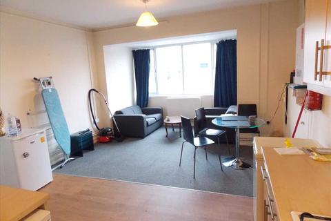 3 bedroom apartment to rent - Wimborne Road, Winton, Bournemouth