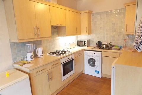 3 bedroom apartment to rent, Wimborne Road, Winton, Bournemouth