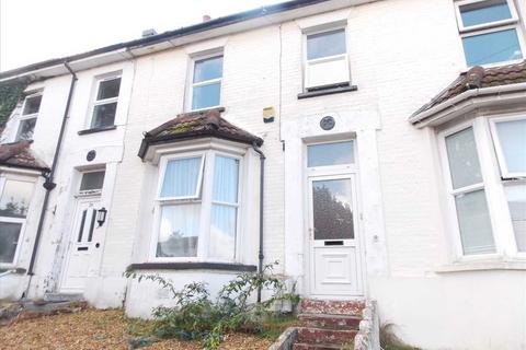 4 bedroom terraced house to rent, Norwich Road, Bournemouth, Town Centre