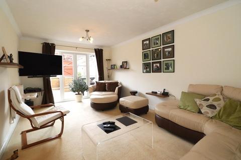 27 Darwin Close, Ely, CB6 3WY