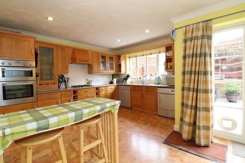 27 Darwin Close, Ely, CB6 3WY