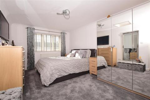 25 Millstream Close, Whitstable, CT5 1RG