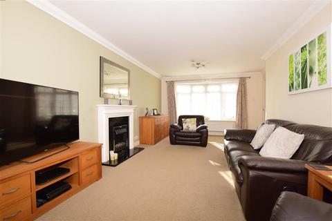 25 Millstream Close, Whitstable, CT5 1RG