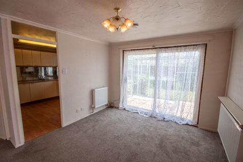 21 Ash Grove, Burntwood, WS7 4TG