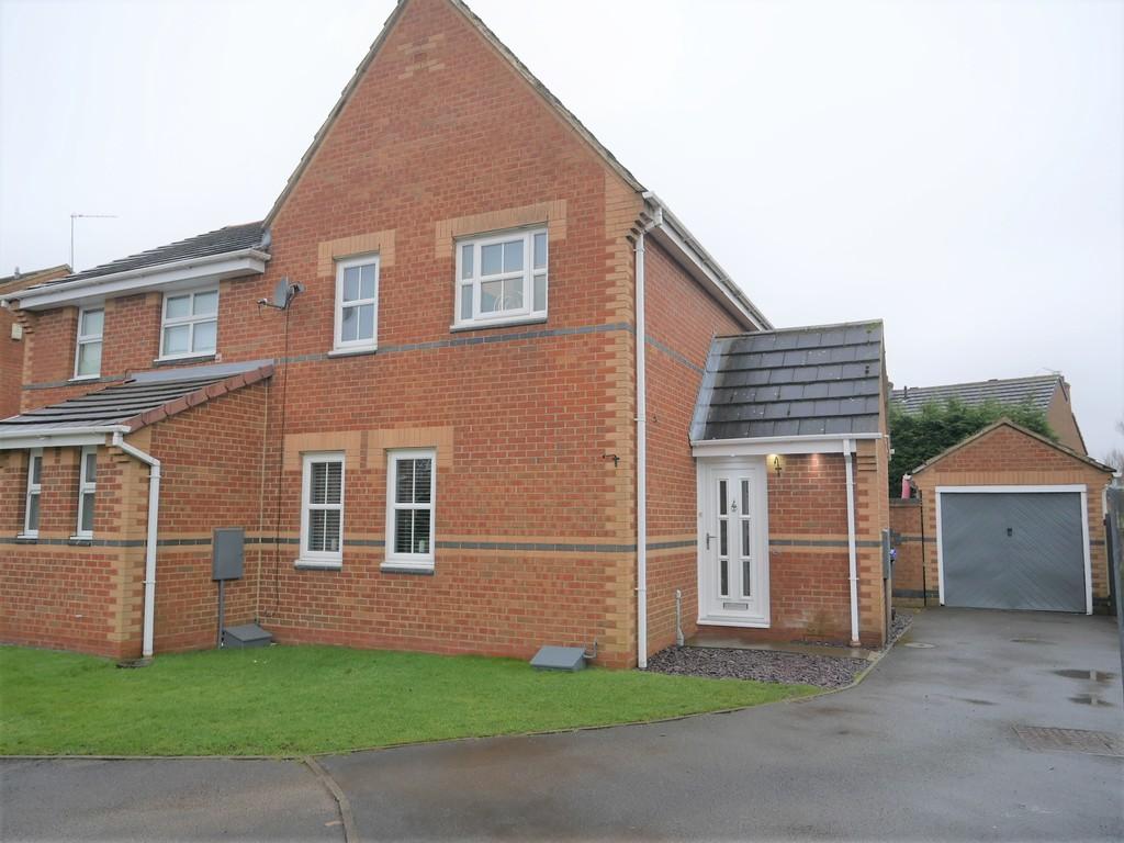Kirkham Way, Auckland Park 3 bed semidetached house £145,000