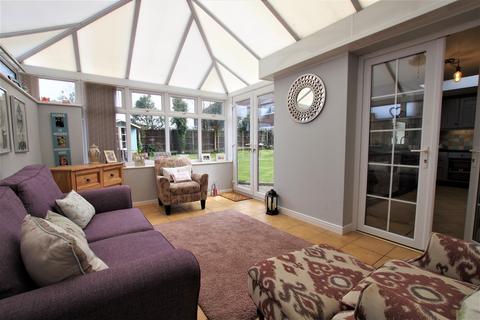 17 Leigh Lane, Bramshall, Uttoxeter, ST14 5DN