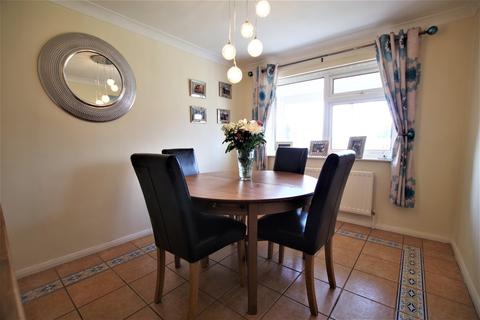 17 Leigh Lane, Bramshall, Uttoxeter, ST14 5DN