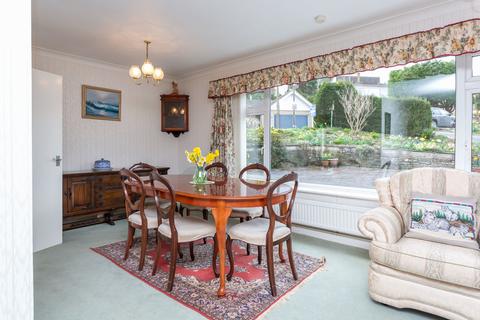 9 Oakfield, Hawkhurst, Cranbrook, TN18 4JR