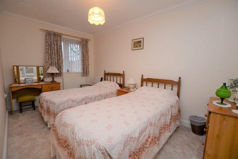35 Arnold Pitcher Close, North Walsham, NR28 0FG