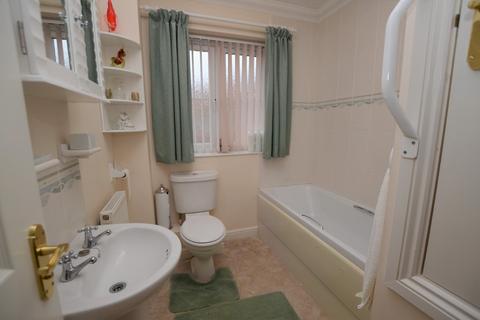 35 Arnold Pitcher Close, North Walsham, NR28 0FG