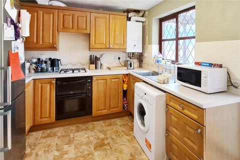 16 Carnation Close, Littlehampton, BN17 6WR