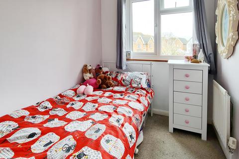 16 Carnation Close, Littlehampton, BN17 6WR