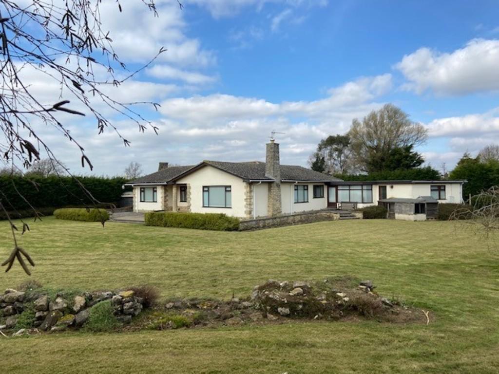 Northgate, Pinchbeck 4 bed detached bungalow £485,000