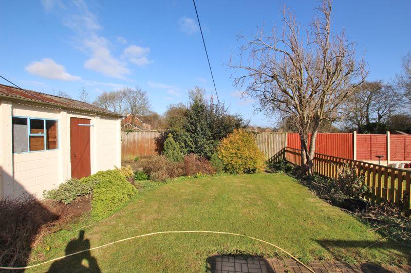 Rear garden photo 2