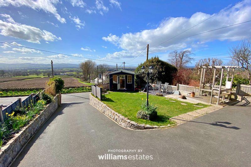 Cwm Road, Dyserth 3 bed semidetached bungalow £275,000
