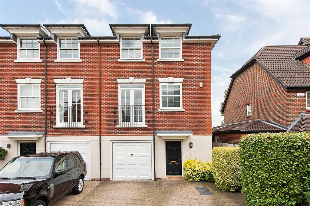 White Lion Gate, Cobham, KT11 3 bed end of terrace house £3,300 pcm