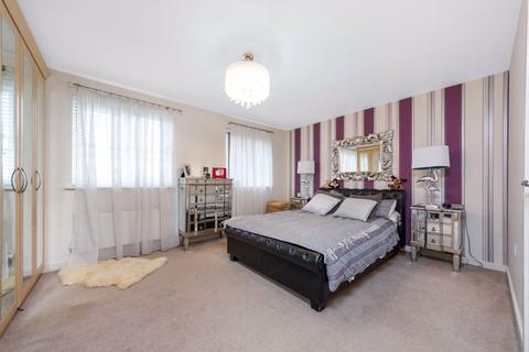 3 Cloudeseley Close, Sidcup, DA14 6TF