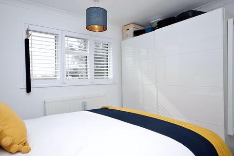 50 Stifford Road, Aveley, South Ockendon, RM15 4AA