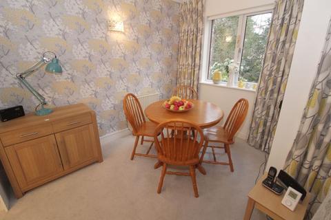 2 bedroom retirement property for sale - POYNTON (WOBURN COURT,TOWERS ROAD)
