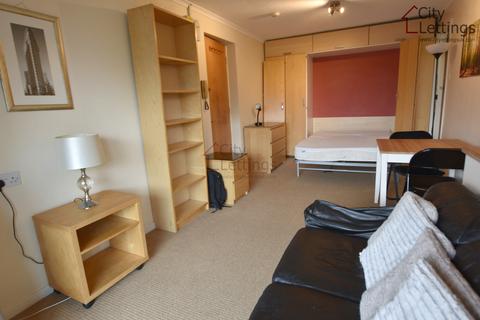 Studio to rent, Castle Gardens, Nottingham