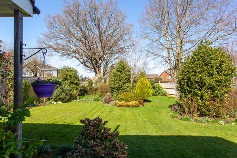 37 Hilltop Road, Caversham, Reading, RG4 7HR
