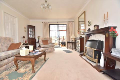 41 Bruntcliffe Drive, Morley, Leeds, LS27 0NF