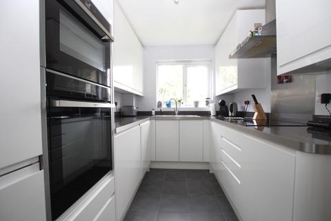 10 Heathlee Road, Crayford, Dartford, DA1 3PW