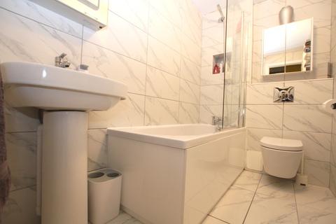 10 Heathlee Road, Crayford, Dartford, DA1 3PW