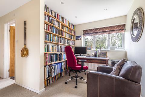Cornerstone, 3 Bourton Close, Clanfield, Bampton, OX18 2RU