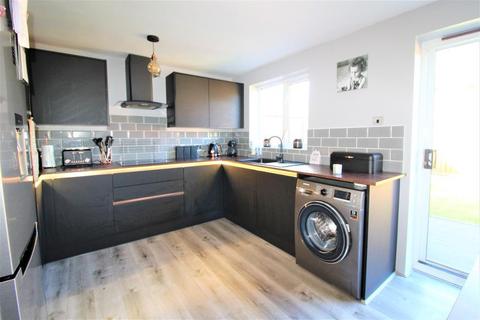 2 Elmbridge Close, Royston, Barnsley, S71 4BQ