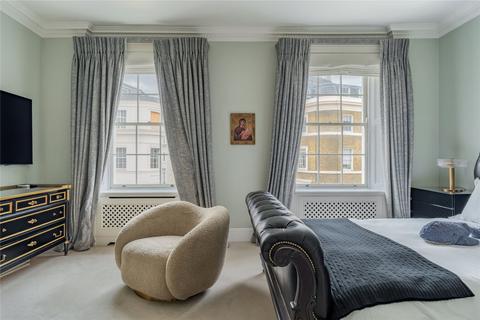 2 bedroom apartment to rent, West Halkin Street, Belgravia, SW1X