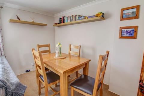 Flat 2, 25 Friars Walk, Exeter, EX2 4AY